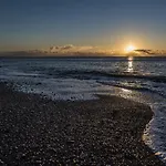 アパート A 100 Metros De La Playa En *