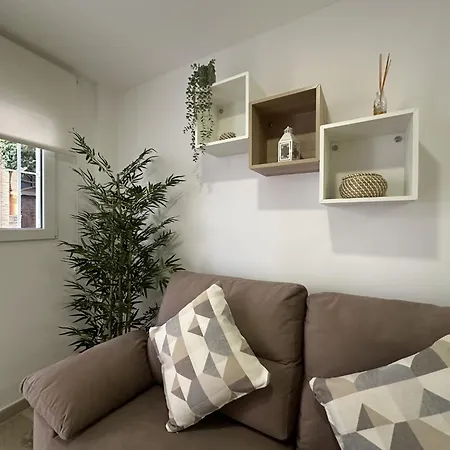 A 100 Metros De La Playa En