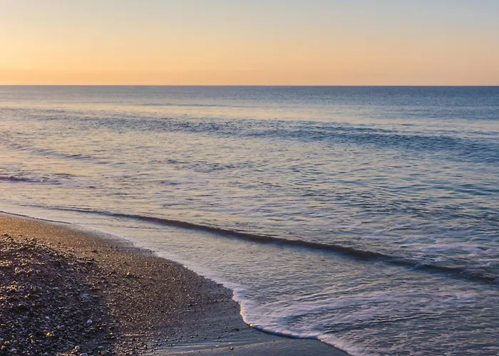 アパート A 100 Metros De La Playa En *