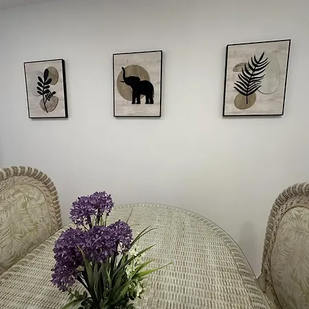 A 100 Metros De La Playa En Appartement *