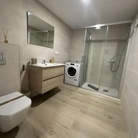 A 100 Metros De La Playa En Appartement *