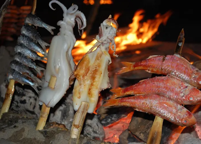 A 100 Metros De La Playa En *