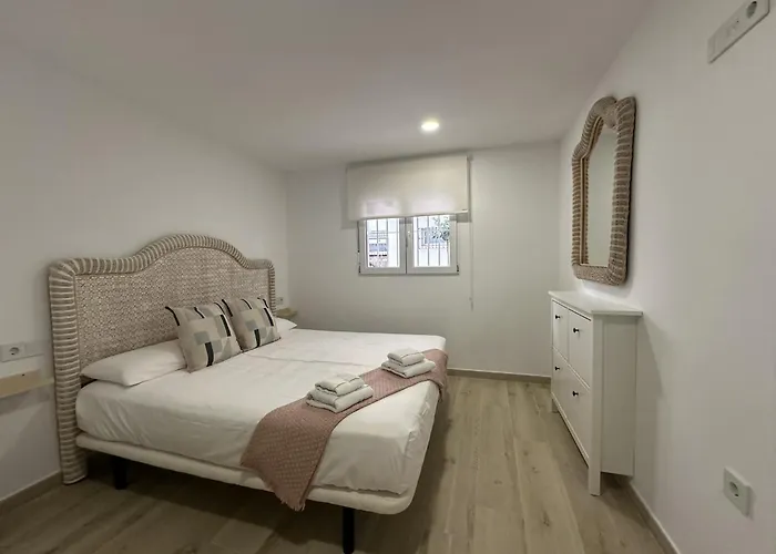 A 100 Metros De La Playa En